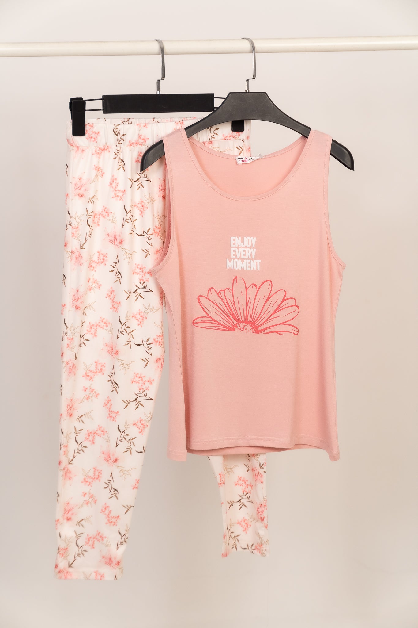 Pajama Cut 8106