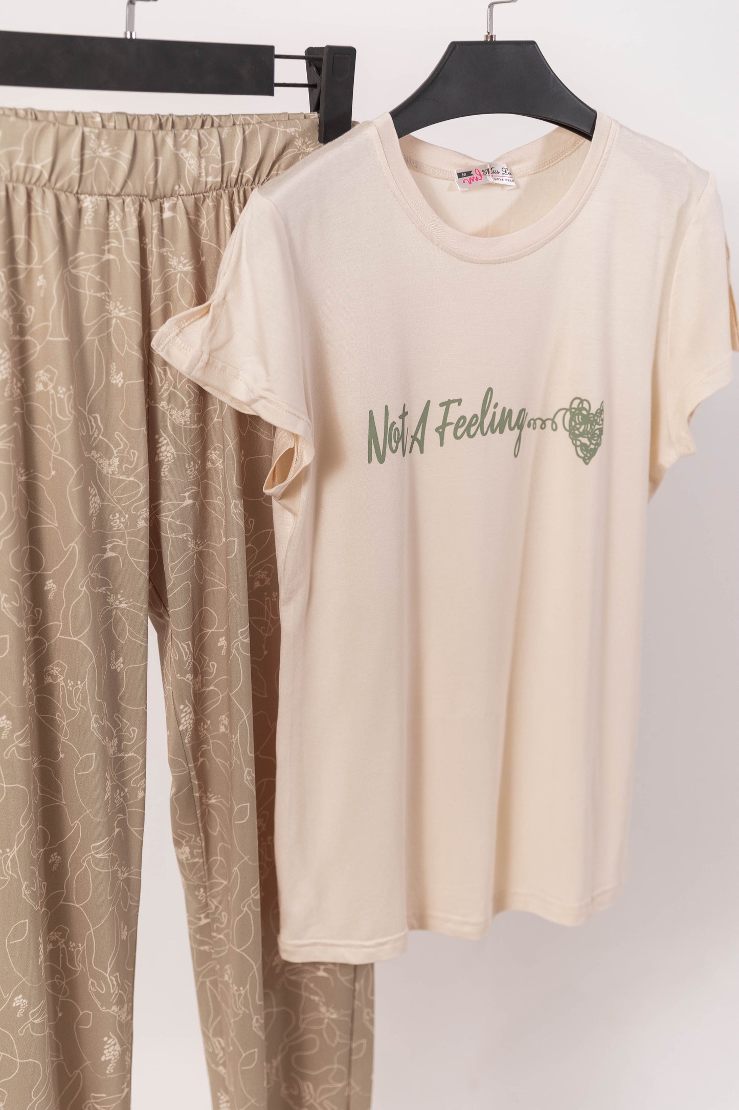 PAJAMA & PANTS 8147