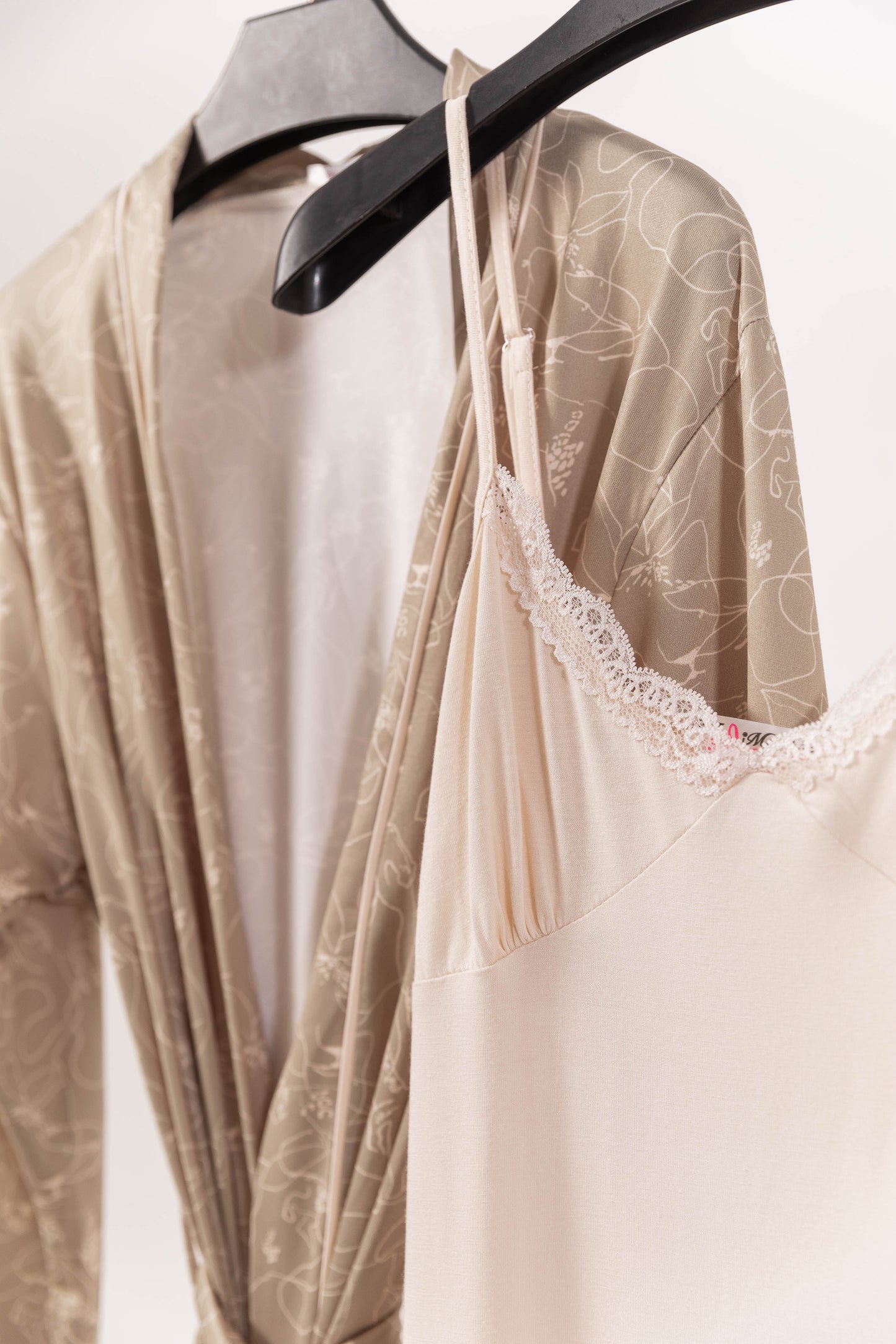 NIGHT SHIRT & ROBE 8067