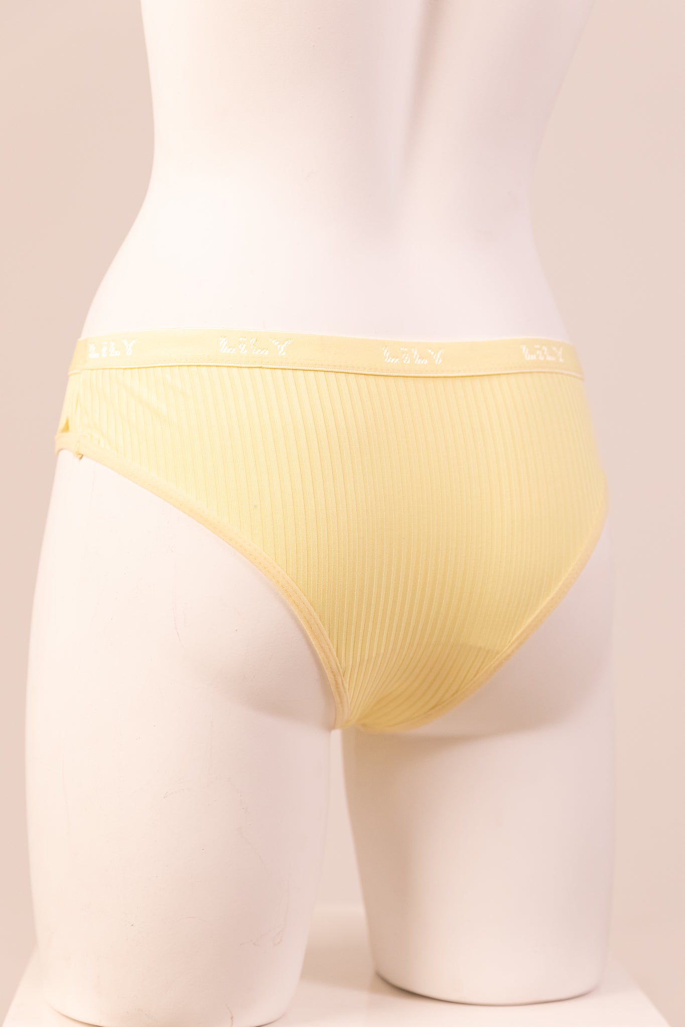 Thongs Panty 6086