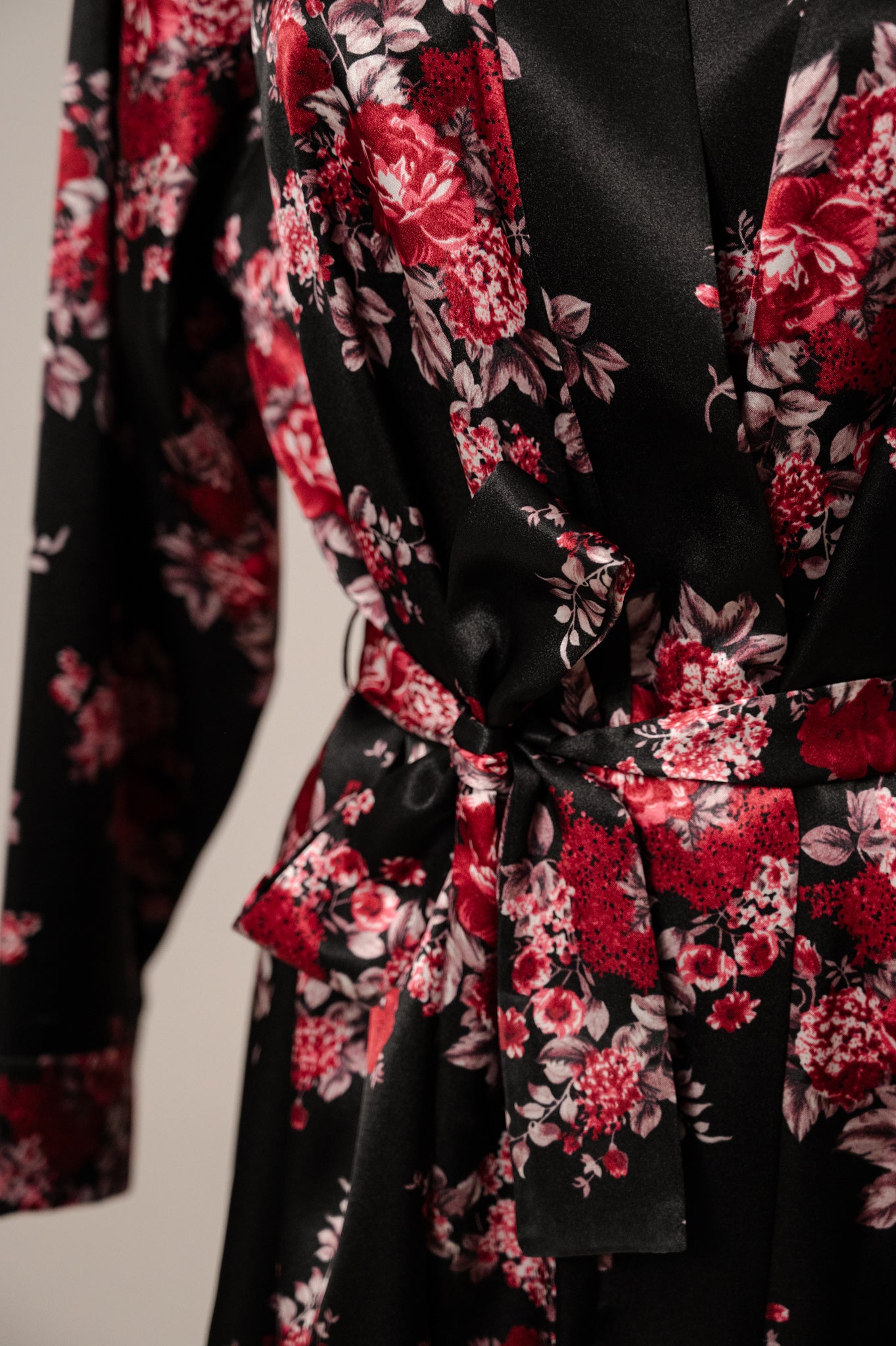 Short Satin Robe 7031