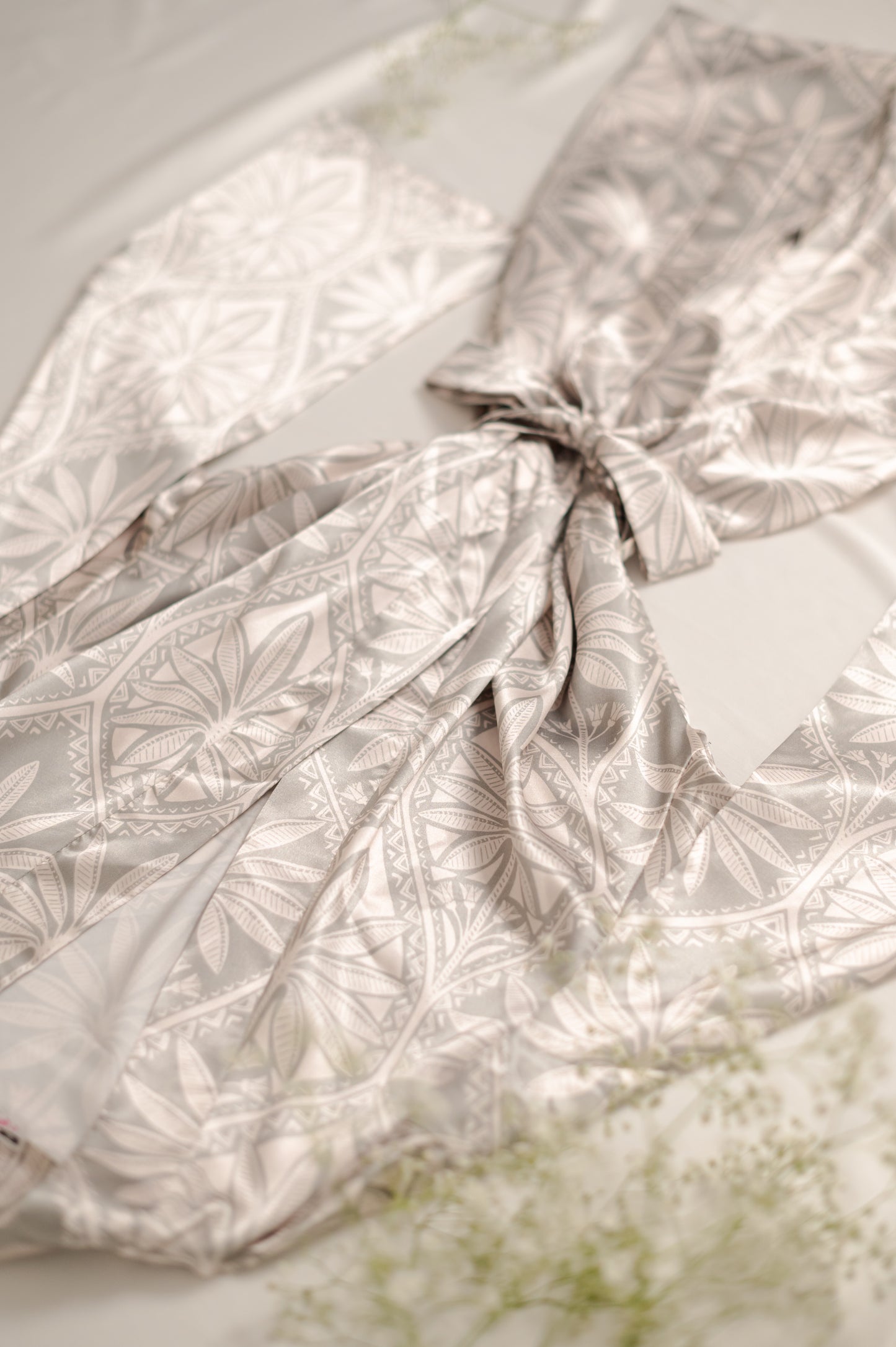 Short Satin Robe 7966