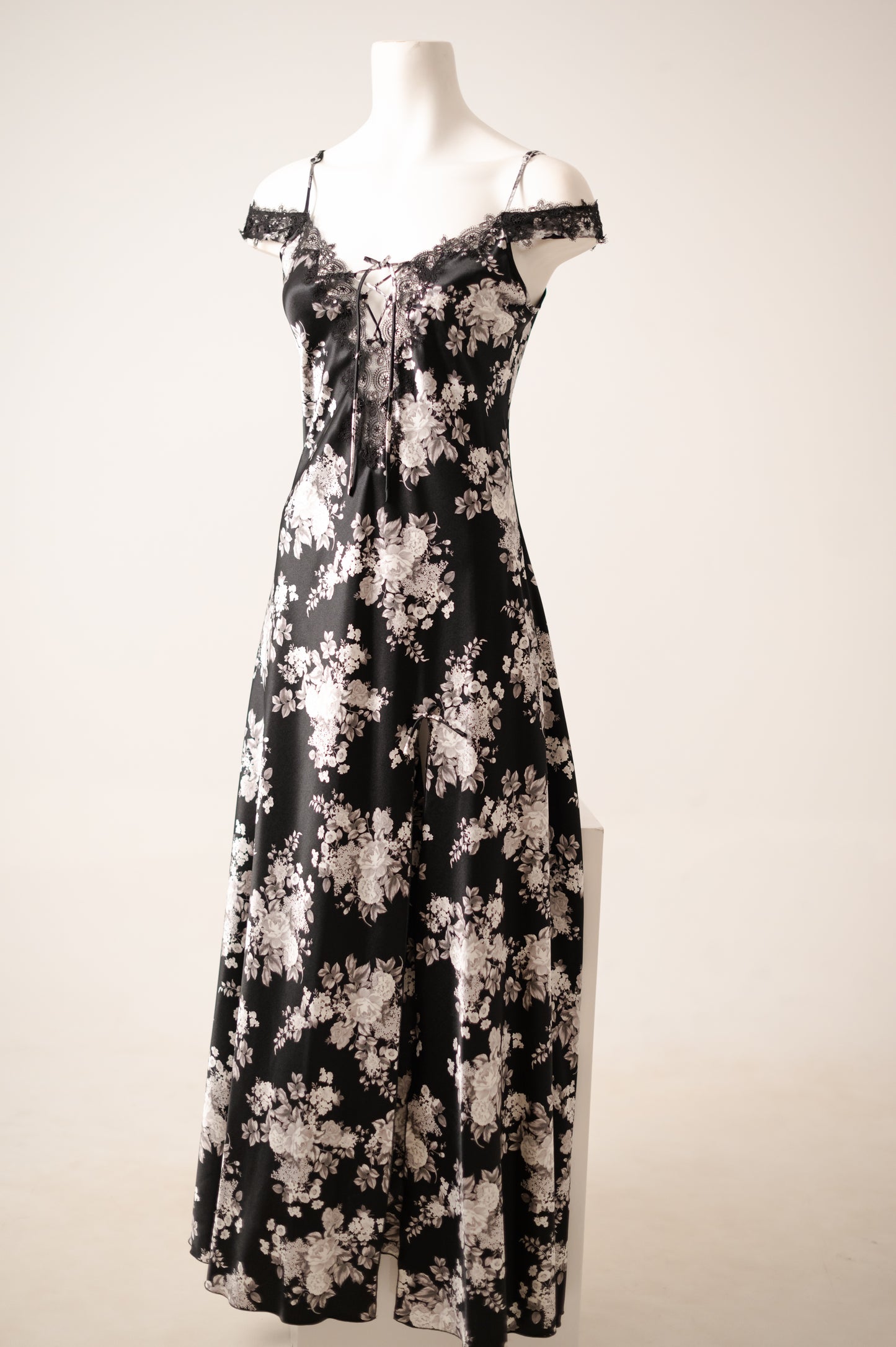 Long Lace Satin Dress 7877