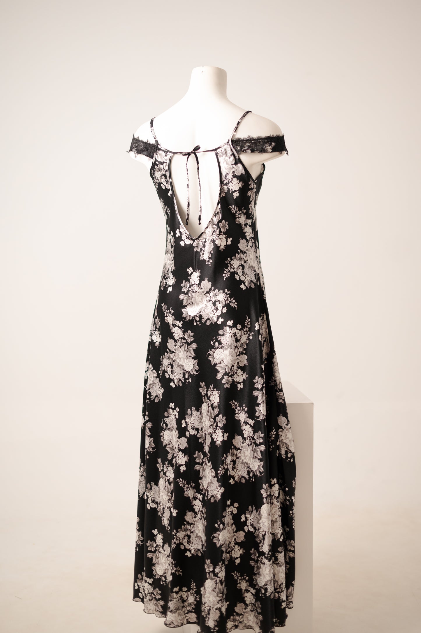 Long Lace Satin Dress 7877