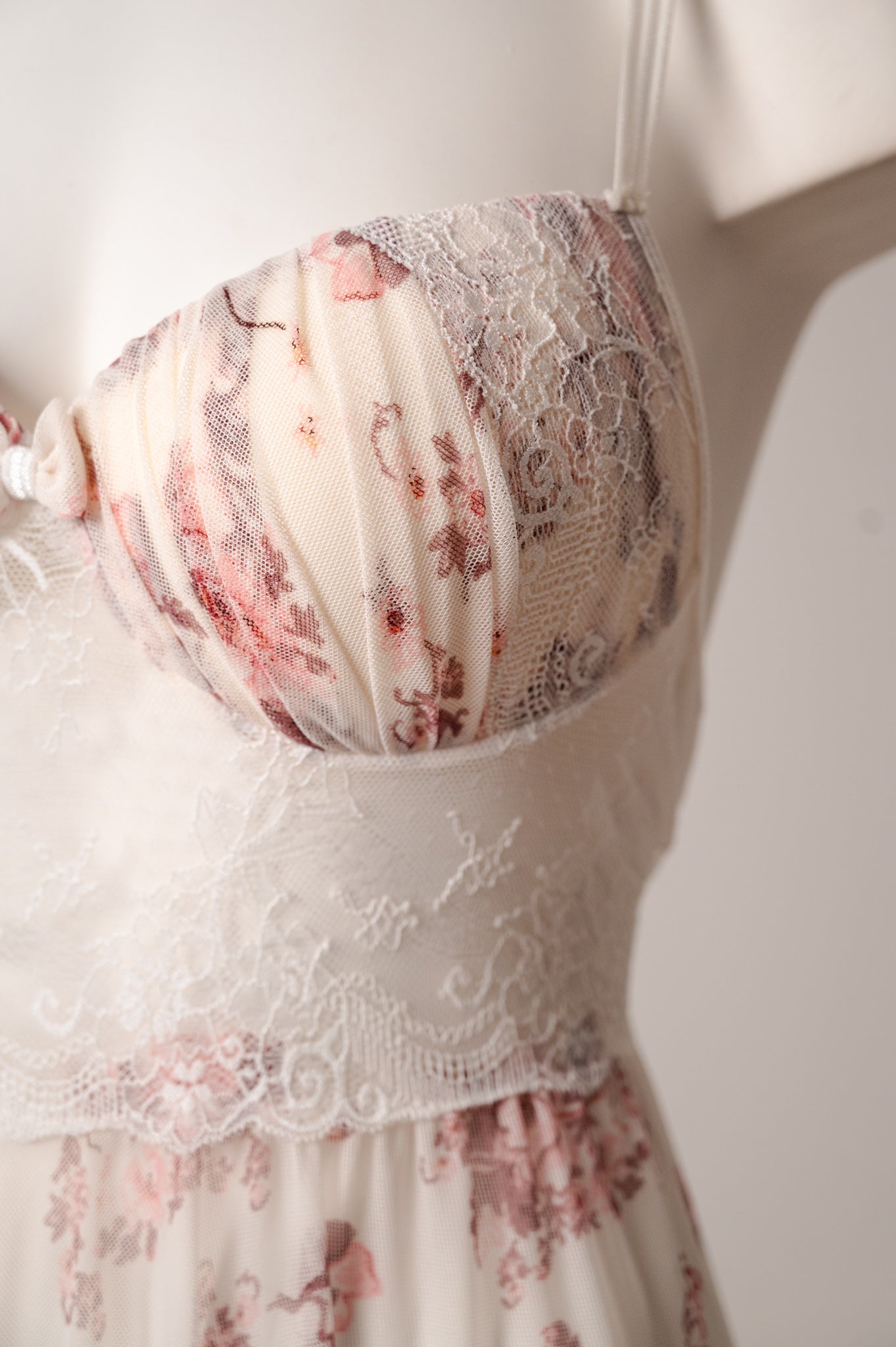 Dress Tulle Flower Cup 04446