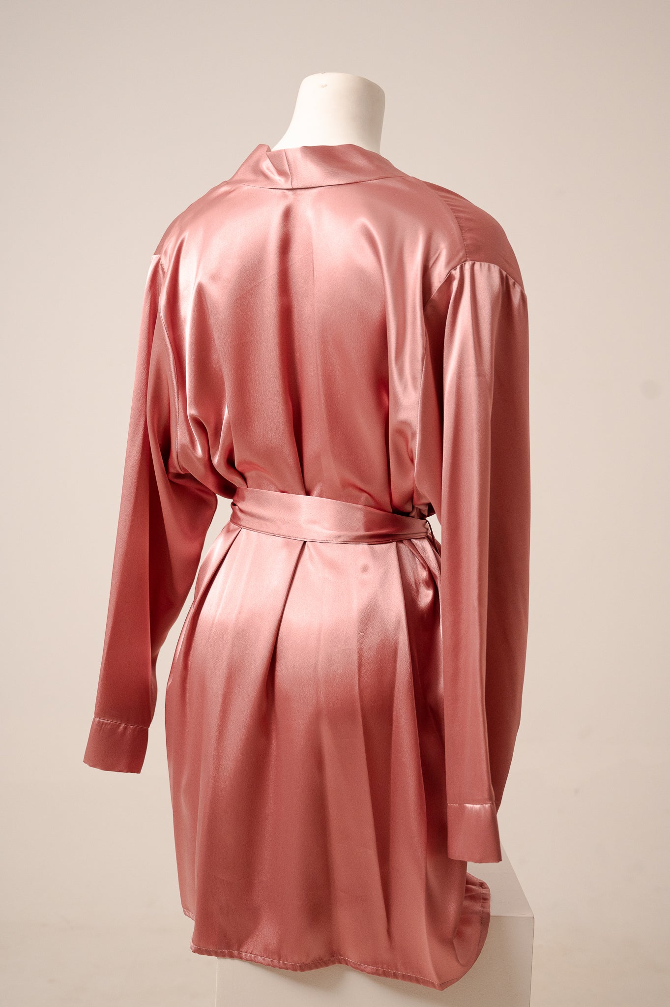 Robe Satin 631