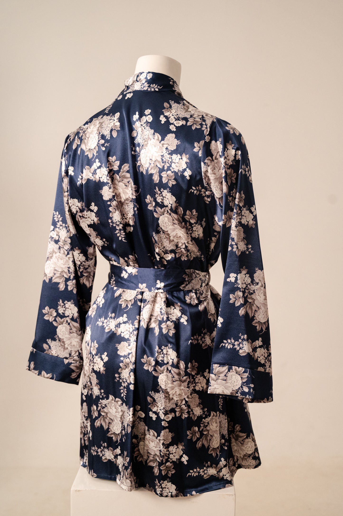 Short Satin Robe 7031