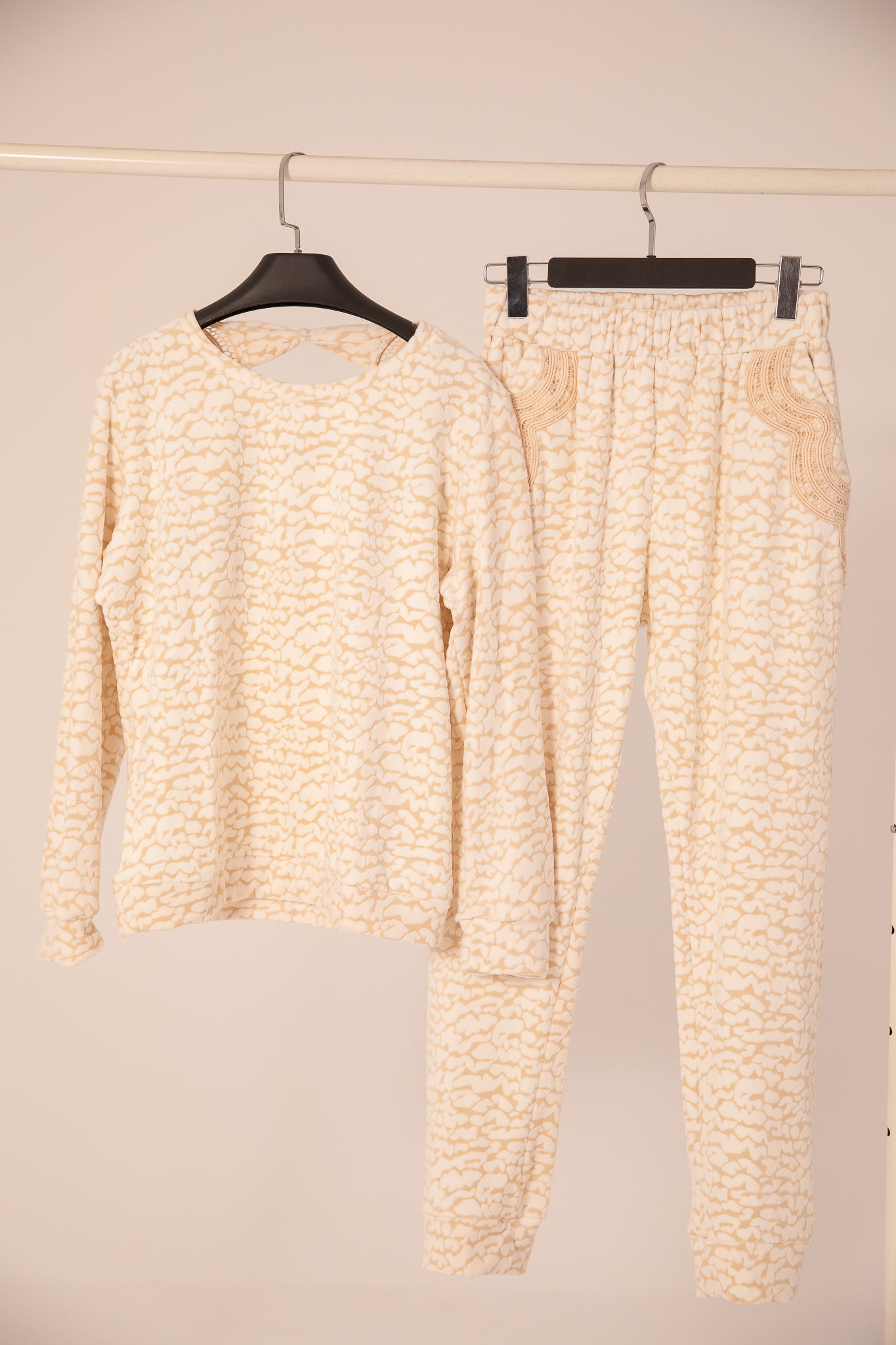 Round shirt velvet pajama 16703