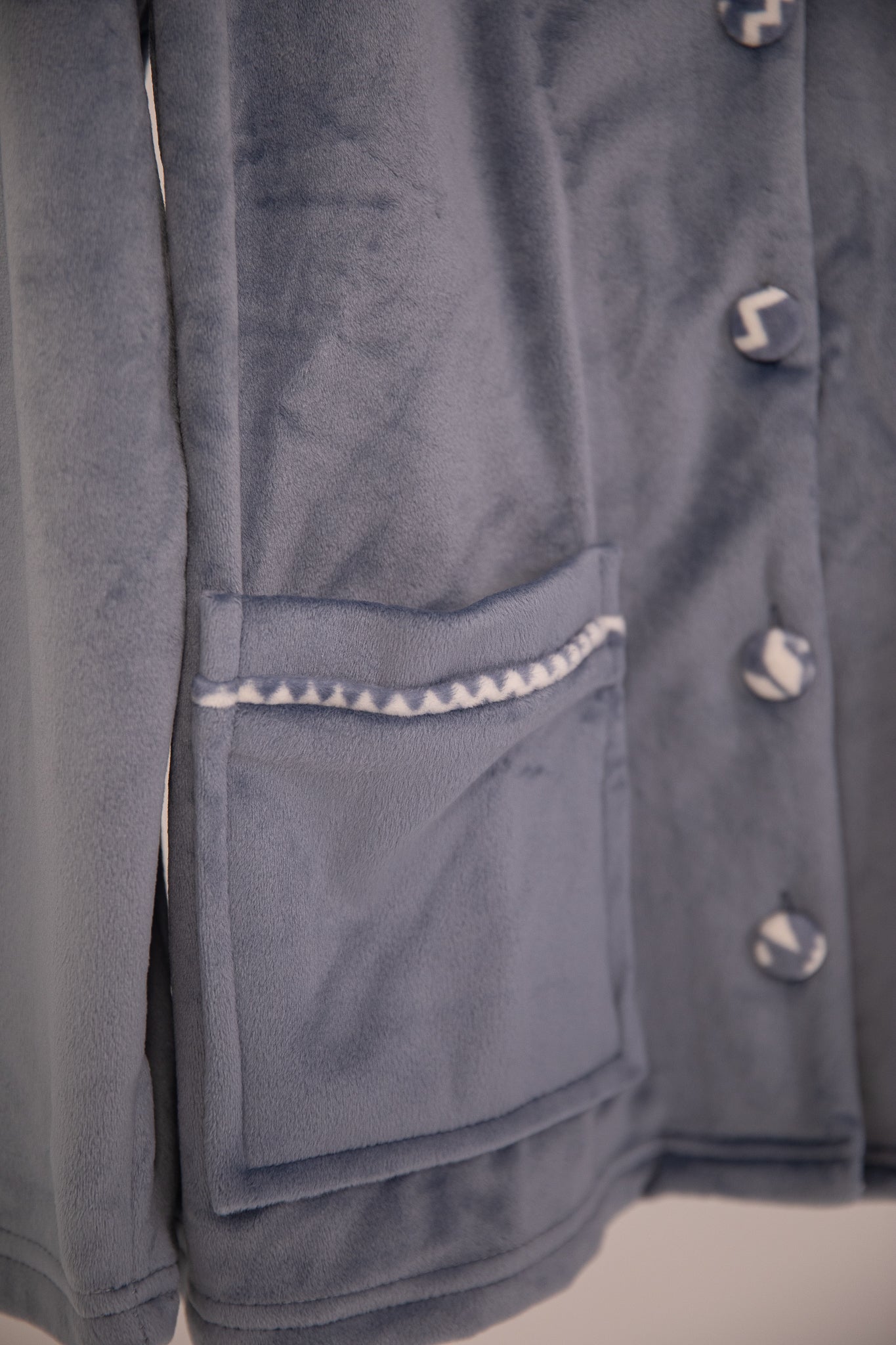 Pajama Velvet Buttons 9137