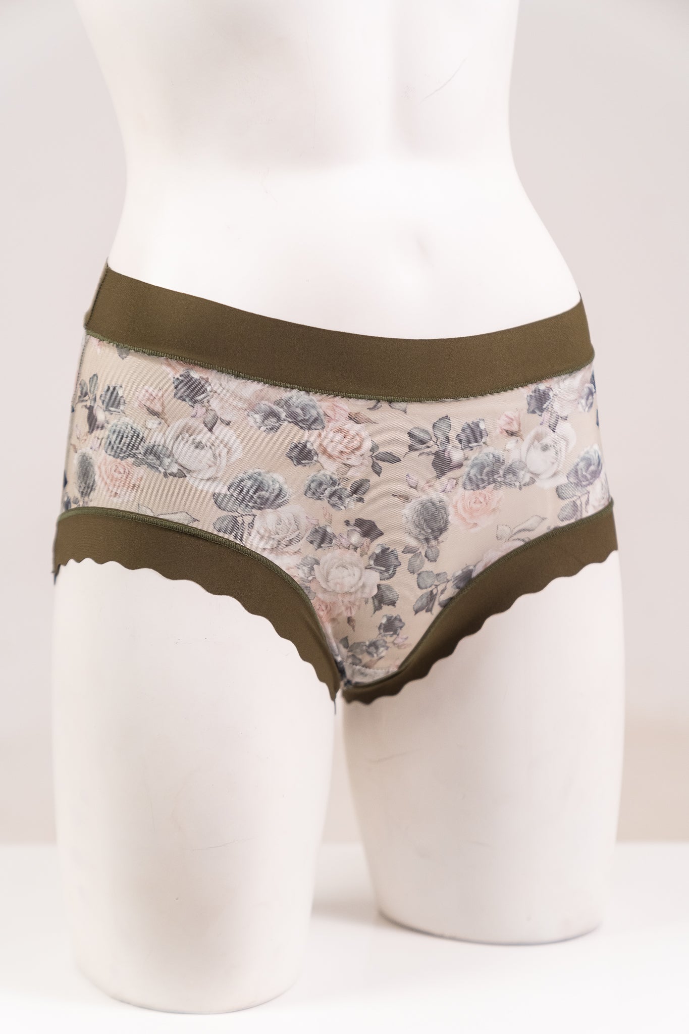 Assorted Full Briefs Flowers Pattern