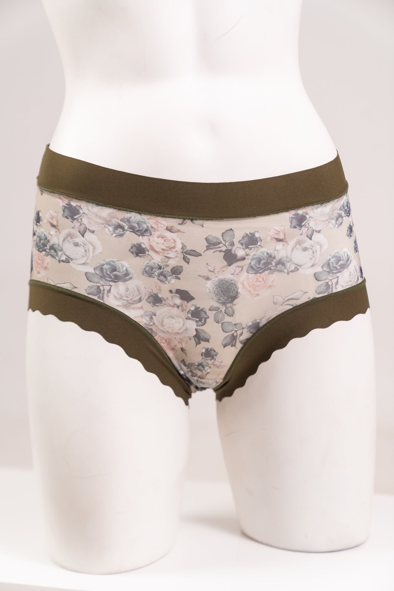 Assorted Full Briefs Flowers Pattern