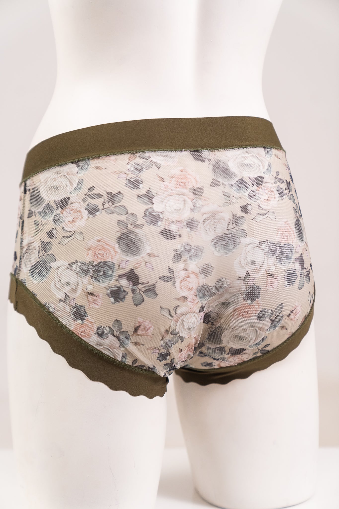 Assorted Full Briefs Flowers Pattern