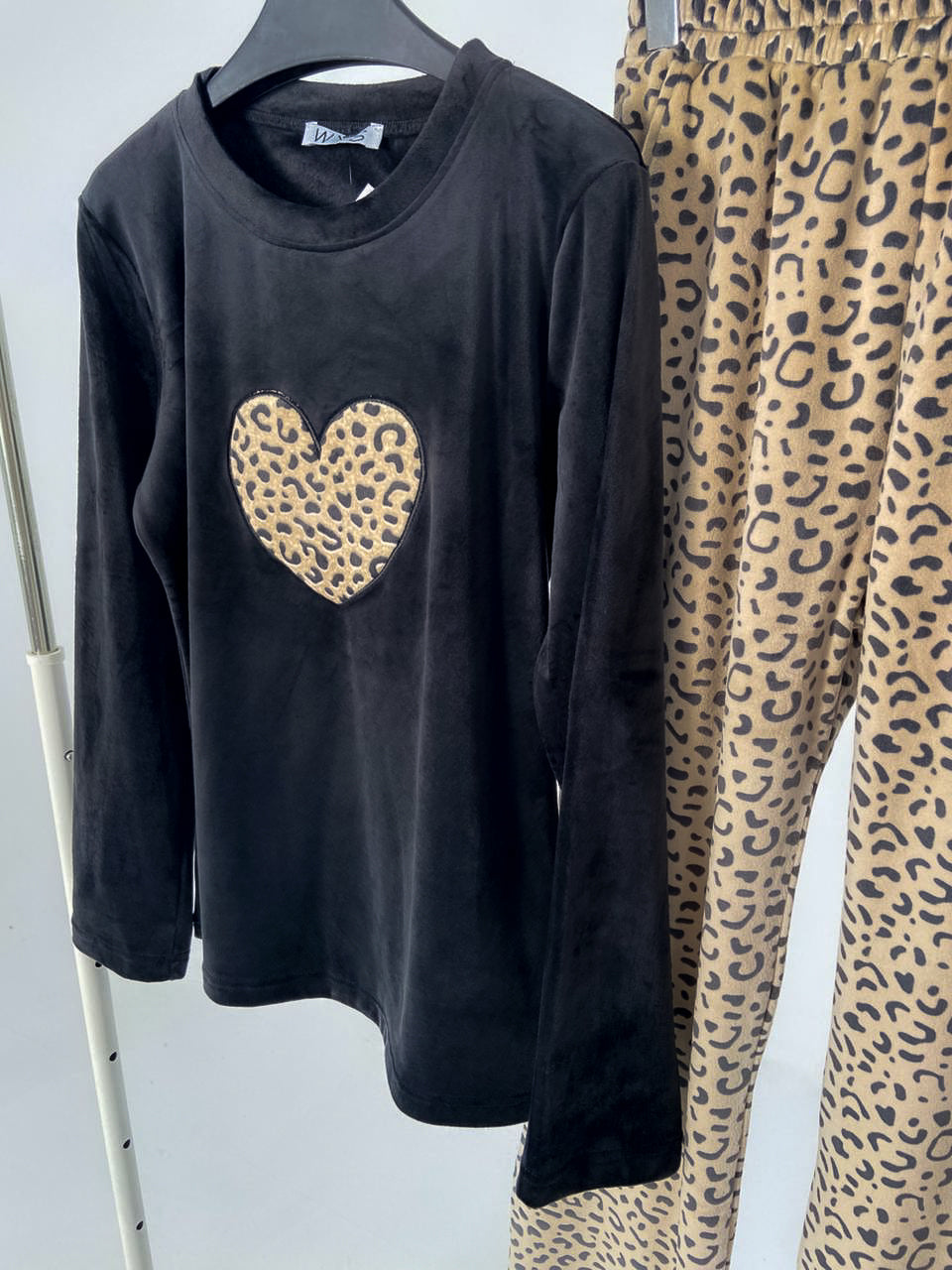 Tiger Velvet Pajama 106